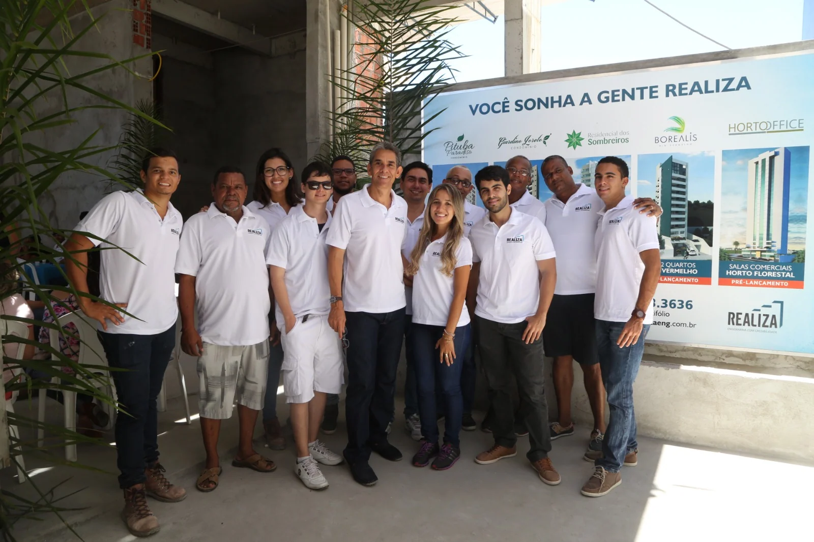Equipe da REALIZA Engenharia acompanhando obra
